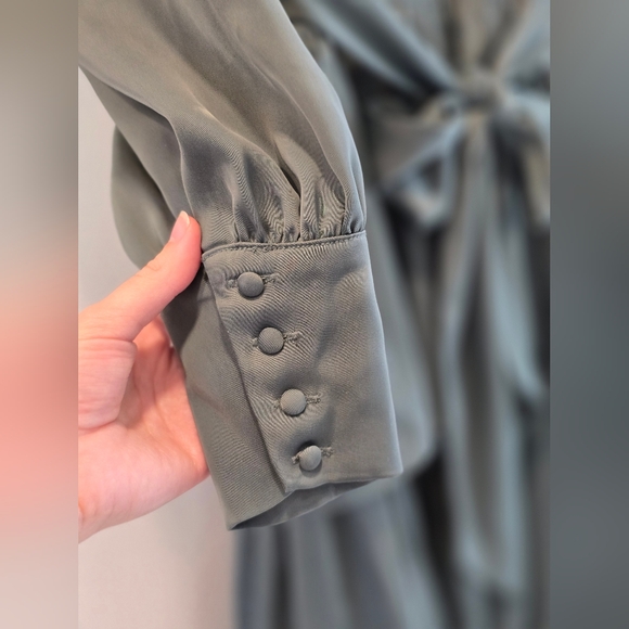 Dainty Jewells • English Ivy Dress In Sage Green - Picture 5 of 6